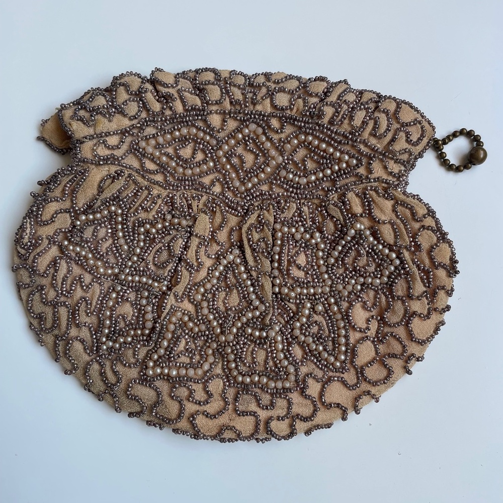 VINTAGE SILK BEADED  WITH SEED PEARL…BRIDGERTON ERA LADIES BAG——MADE IN BELGIUM